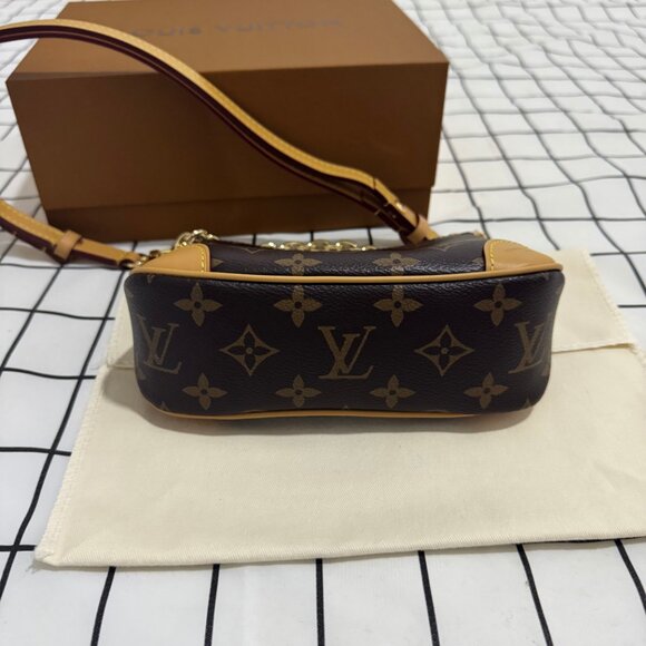 Louis Vuitton Nano Boulogne - Picture 4 of 9